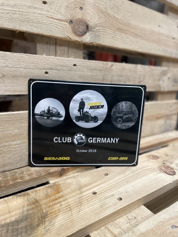 Plechová cedule "Club Germany"